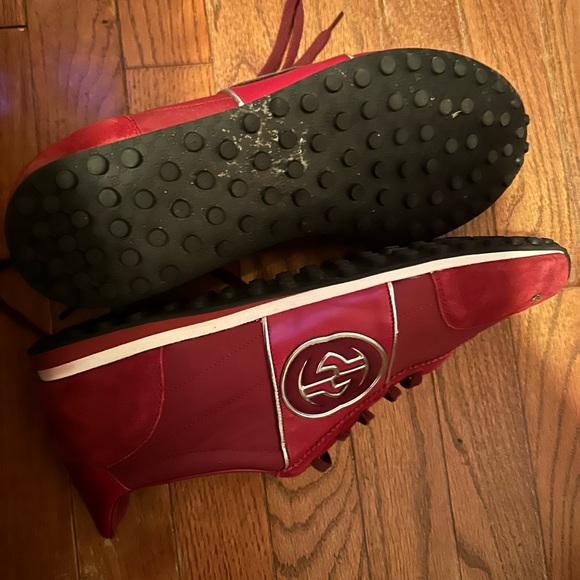 Red Gucci sneaker in very good condition with no box dust bags available - Picture 5 of 6